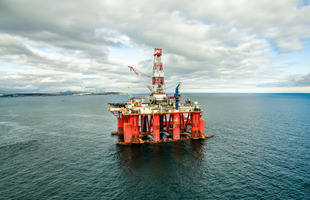 «Газпром нефть» приступила к&nbsp;геологоразведочному бурению на&nbsp;Аяшском лицензионном участке в&nbsp;Охотском море.